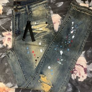 Brand new men amiri jeans size 32 . NEW W/ TAGS